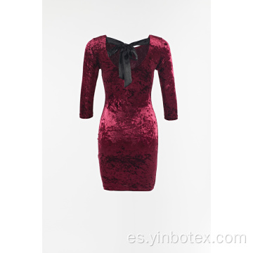 Vestido de terciopelo para mujer con espalda descubierta